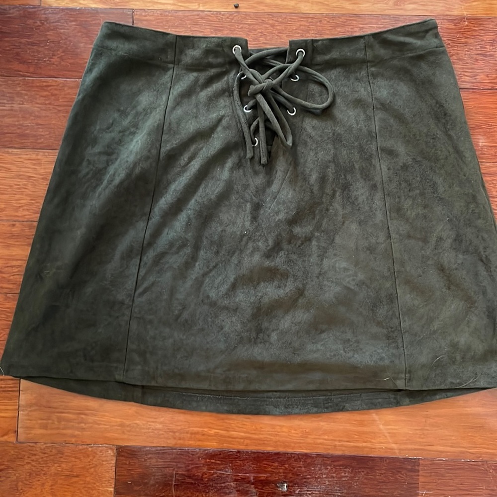 Suede green leather high waisted skirt